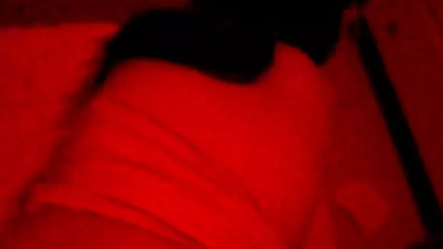La italiana se abre los moños y espera una polla por porno anime subtitulado el culo