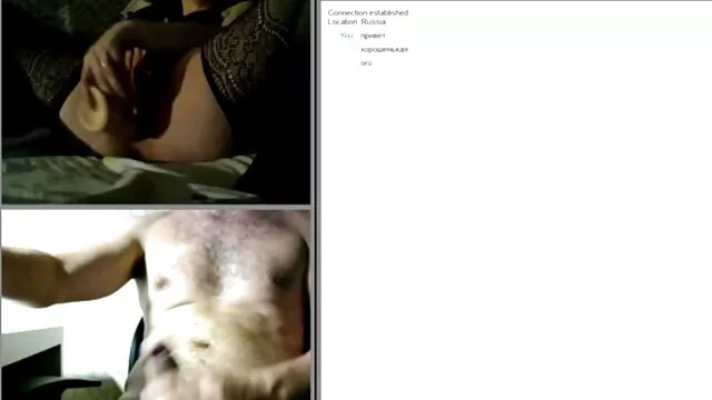 El chico grabó a su mamá mientras se folla con un falo porno subtitulado en español
