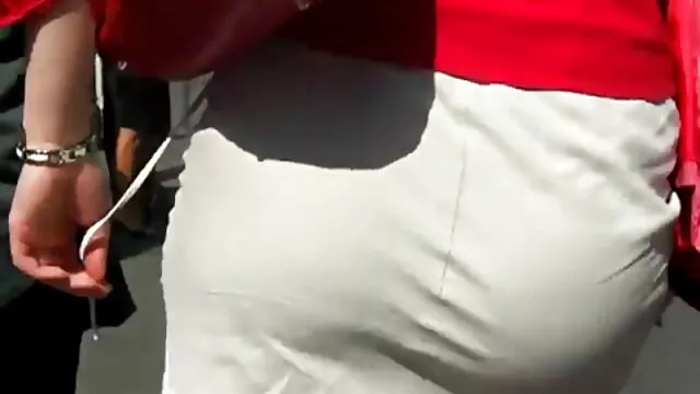 Dos chicas se follan mientras unos chicos las videos xxx hentai sub español miran