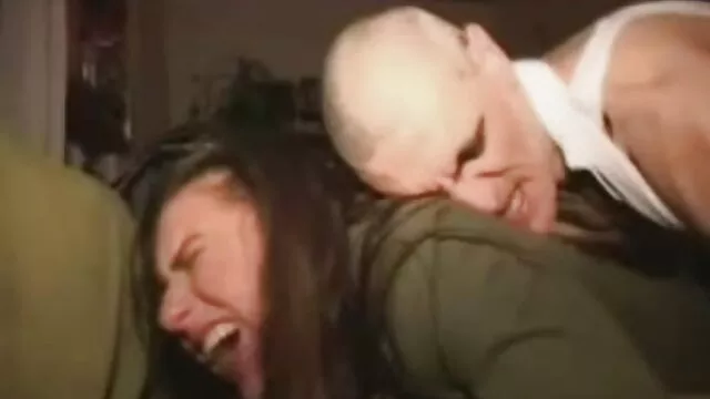 Chica cachonda invitó a sub en español porno su novio a su casa