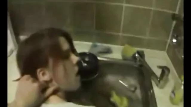 Chica flaca hentai sub sin censura probó una gran polla negra