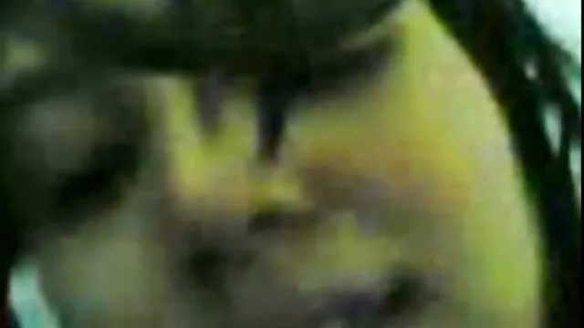 Esta perra adora videosporno subtitulados en español correrse en su boca