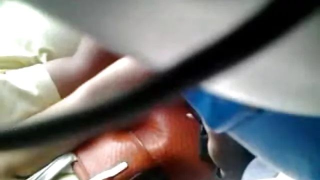 Dos perras seducen a anime porno en sub español un chico a la vuelta de la esquina
