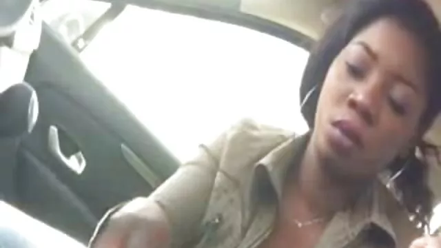 El marido de esta puta es tan lascivo y caminable que su mujer tiene que ponerle xxx con subtitulos en español un cinturón de castidad, cerrarlo y ponerse a trabajar tranquilamente. Después del trabajo, ella quita el candado del pene, te deja respirar libremente y juega con sus manos con él.