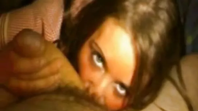 Dos lesbianas acarician videos porno sub castellano sus coños