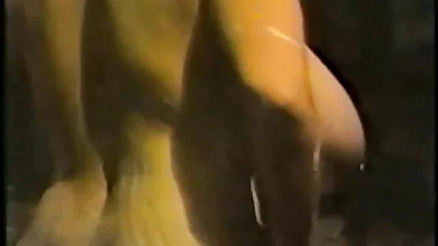 Una joven morena se metió en descargar hentai sub español gratis el sótano del amante más cruel del BDSM