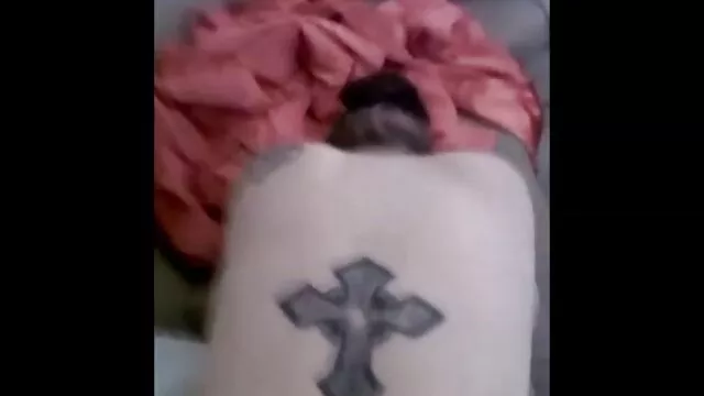 Asiática madura mostrando peliculas hentai sub español sus enormes tetas