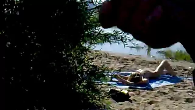 Mami gime rebotando en hentaisubespañol polla