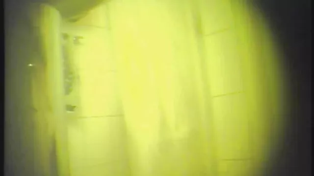 Chica chupa la gran polla de su novio sub porno en español